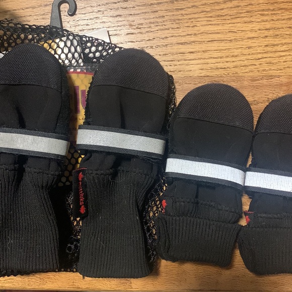 Muttluks fleece lined dog boots Xx small - Picture 2 of 3